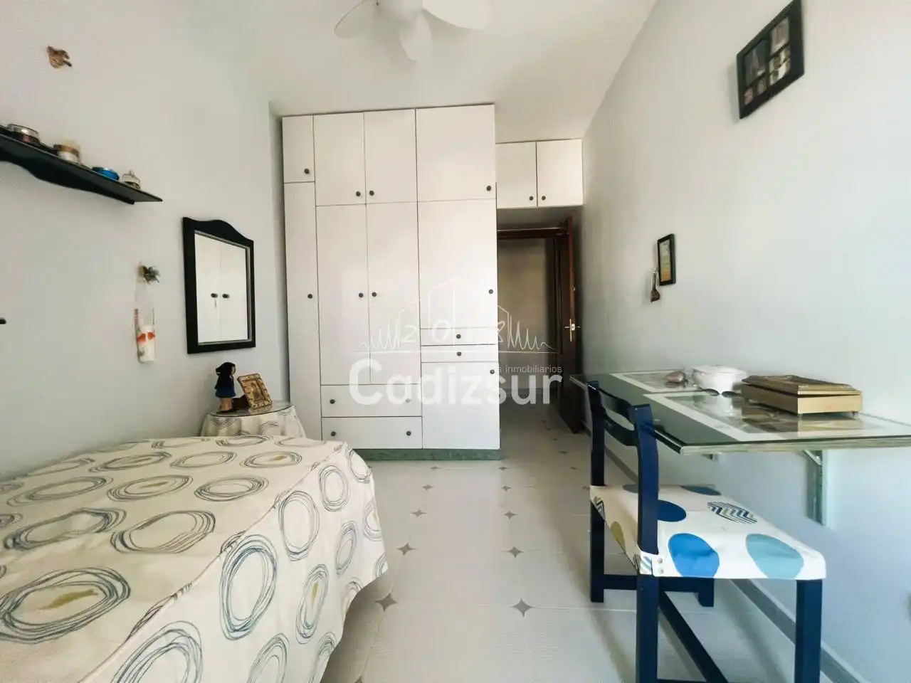 Habitación de Piso en venta en Cádiz con Aire acondicionado y Amueblado