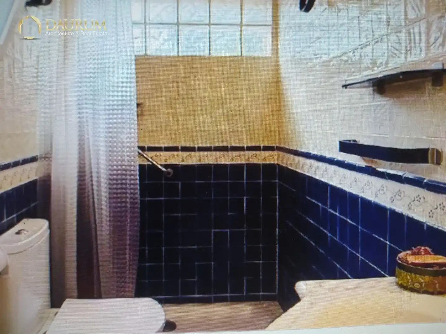 Bathroom of Houses for sale in Elche / Elx  with Air Conditioner, Heating and Storage room