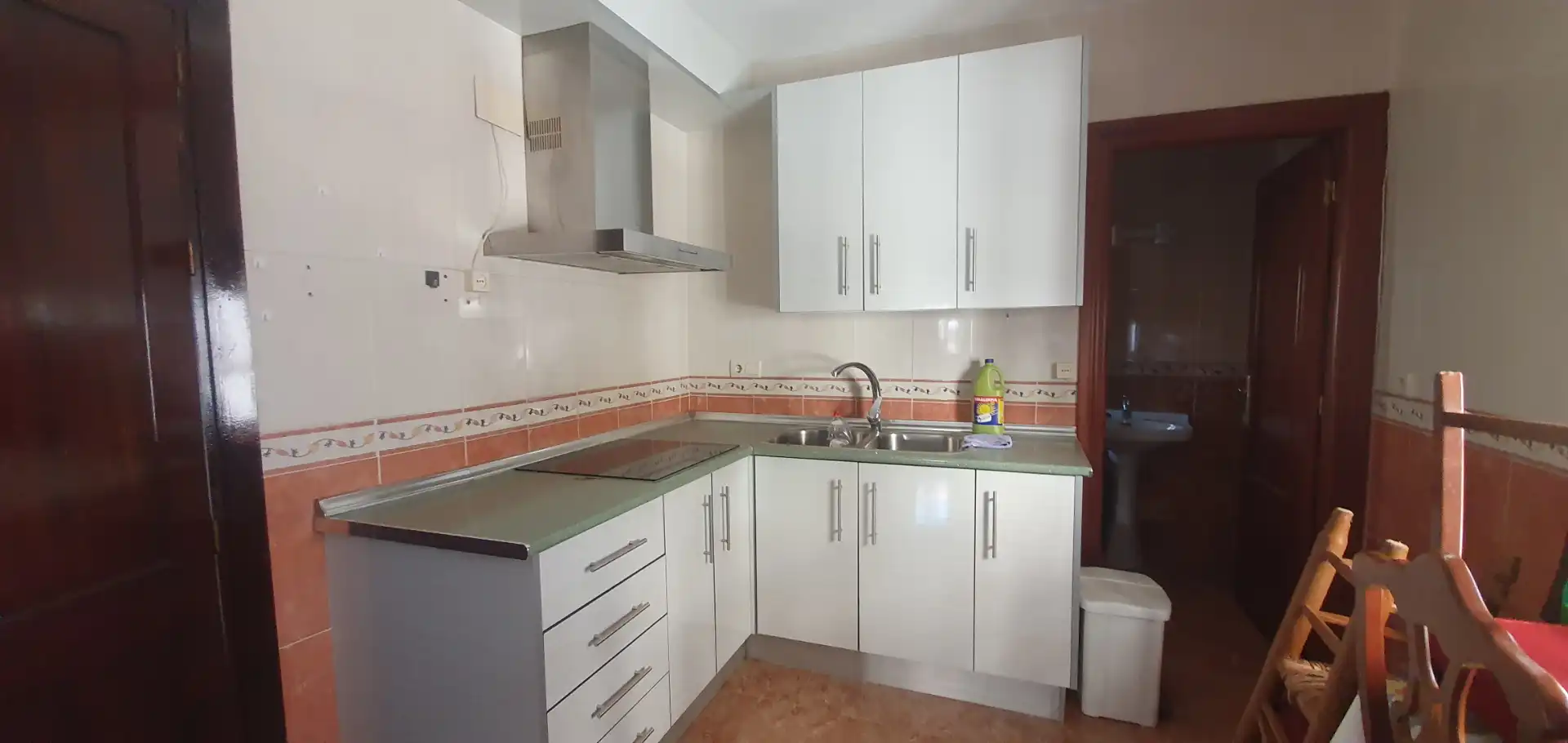 Cuina de Casa o xalet en venda en Guadix amb Moblat