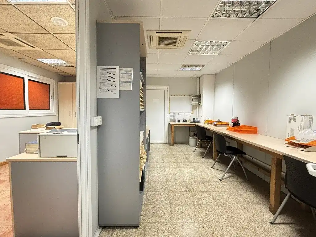 Business premises for sale in Olot, imagen 13