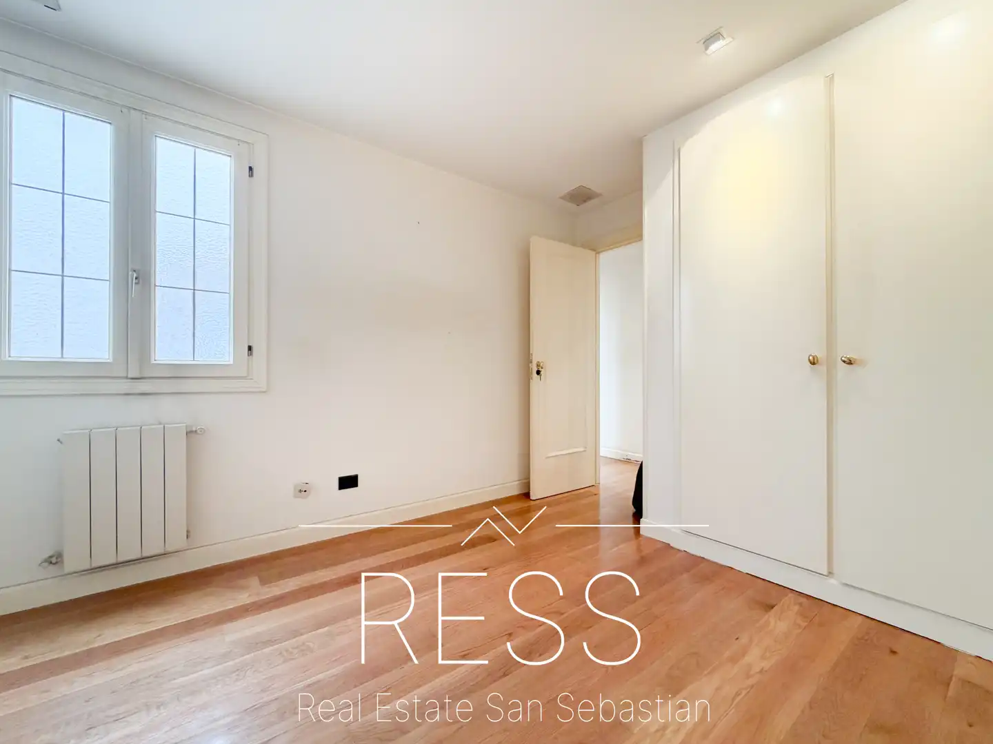 Bedroom of Attic for sale in Donostia - San Sebastián   with Air Conditioner, Heating and Terrace