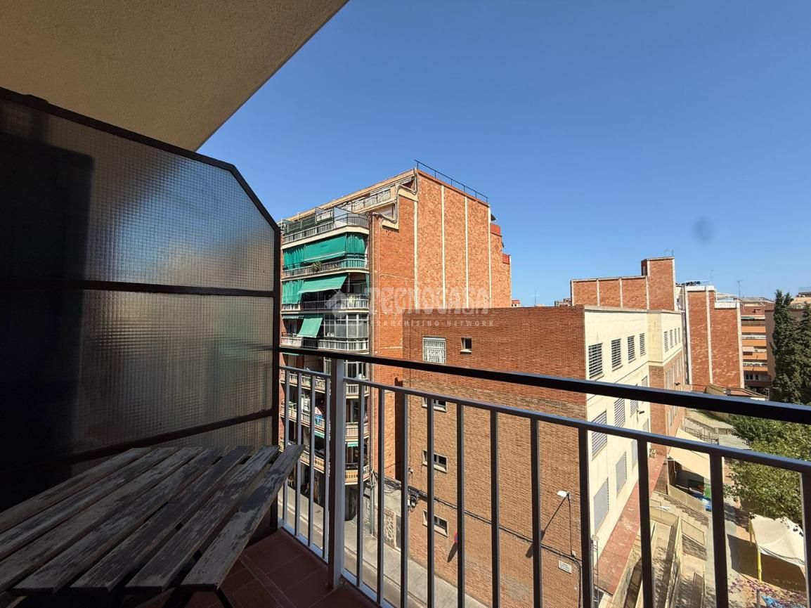 Vista exterior de Pis en venda en  Barcelona Capital