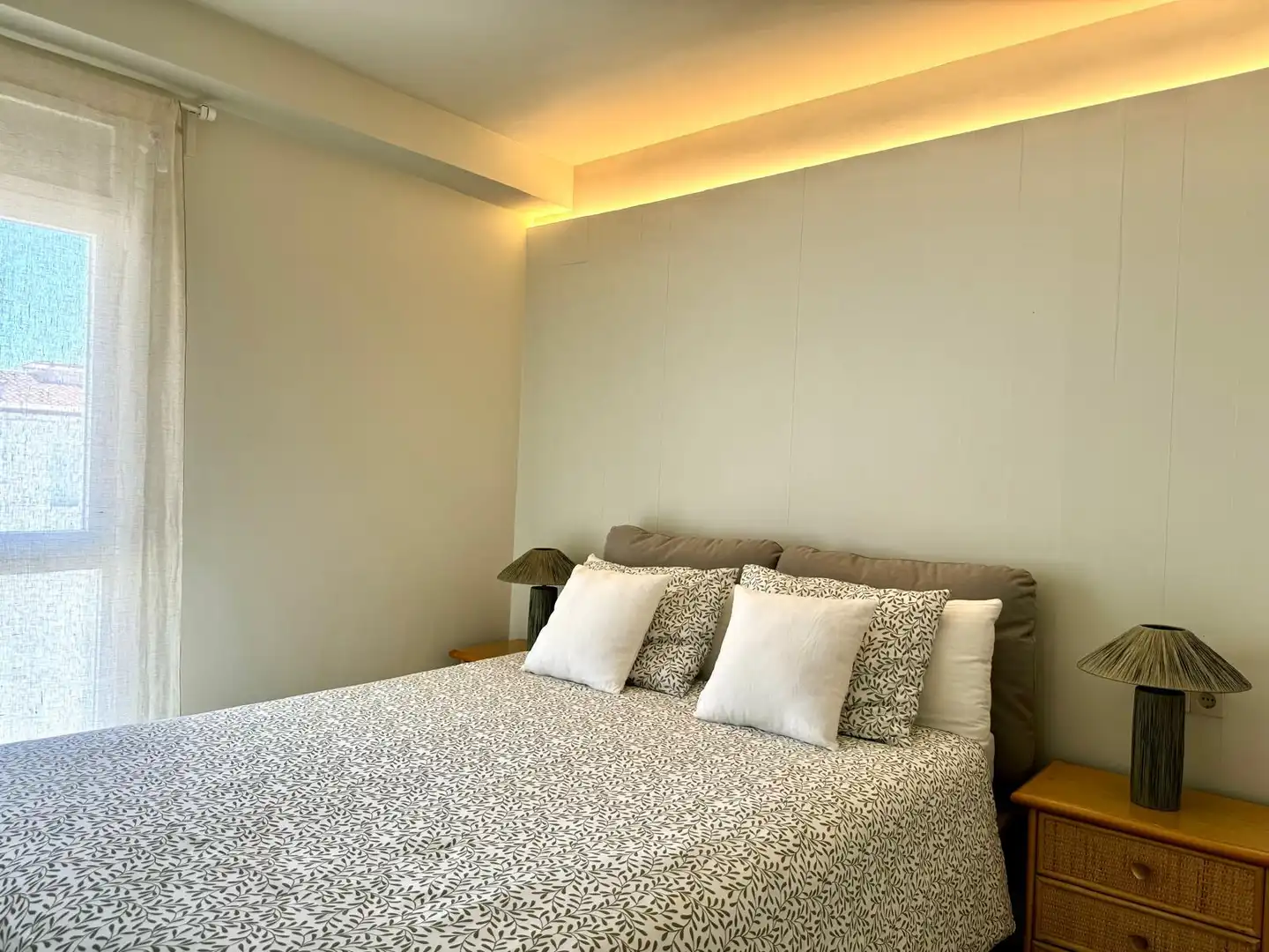 Bedroom of Flat for sale in Roses  with Air Conditioner, Heating and Furnished