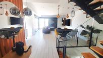 Sala d'estar de Casa o xalet en venda en Arroyomolinos (Madrid) amb Terrassa