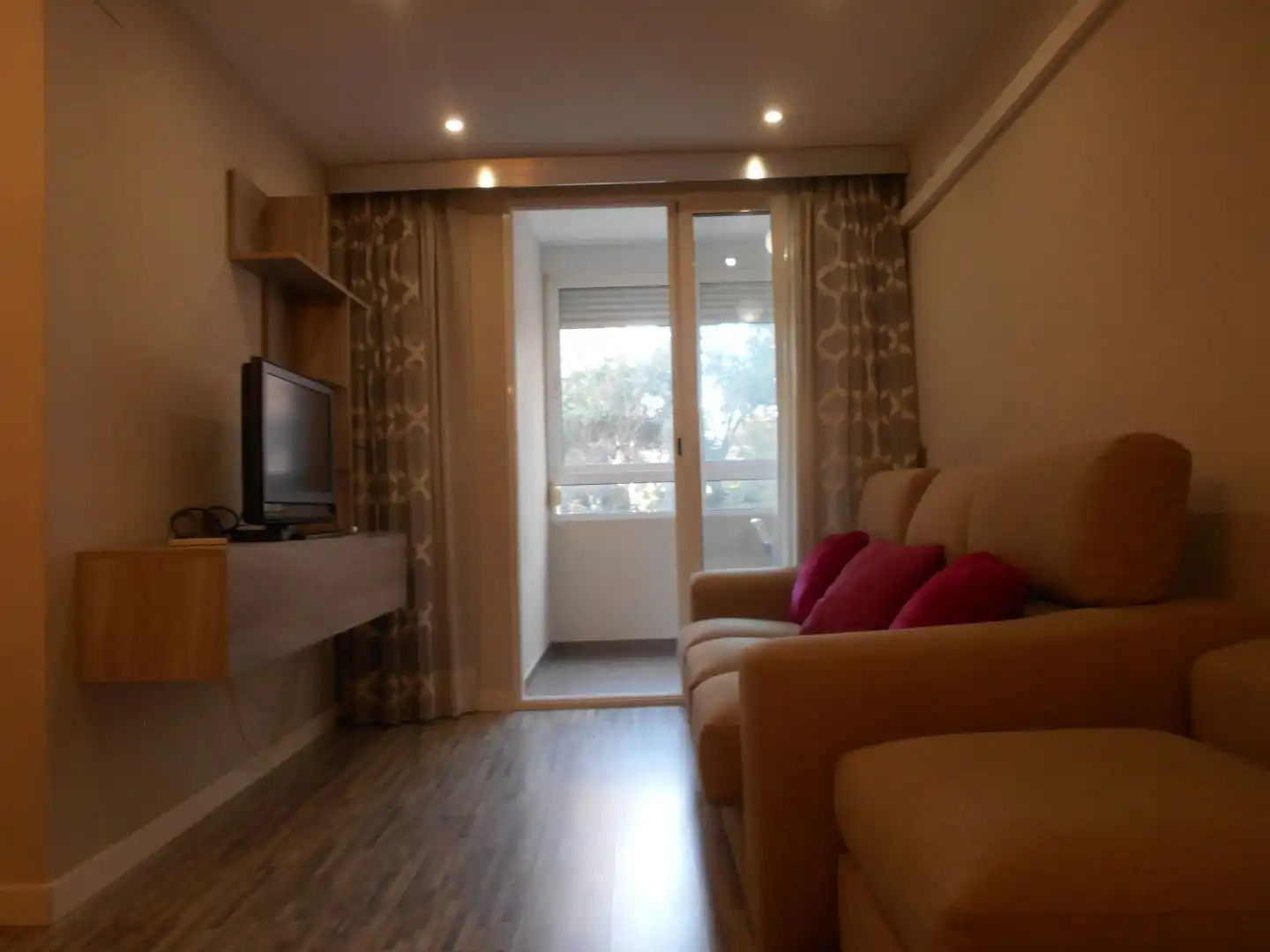 Living room of Flat for rent in Valencia  with Air Conditioner, Heating and Terrace