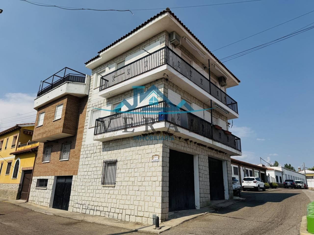 Exterior view of Attic for sale in San Román de los Montes  with Air Conditioner and Terrace