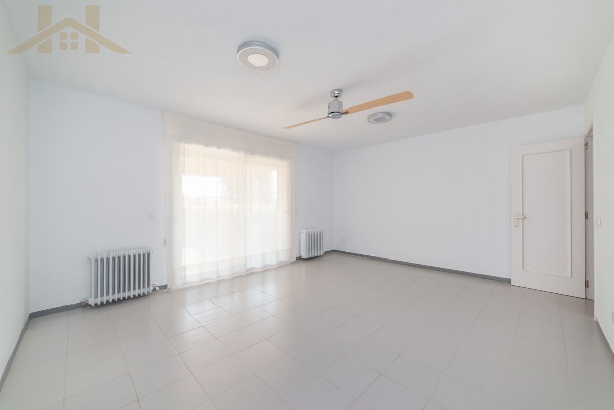 Single-family semi-detached for sale in Tres Cantos  with Heating, Private garden and Storage room