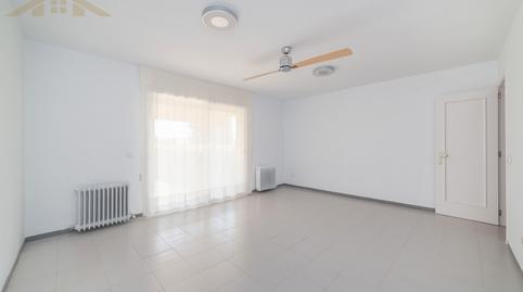 Photo 3 of Single-family semi-detached for sale in Calle del Eneldo, Estación - Centro, Tres Cantos