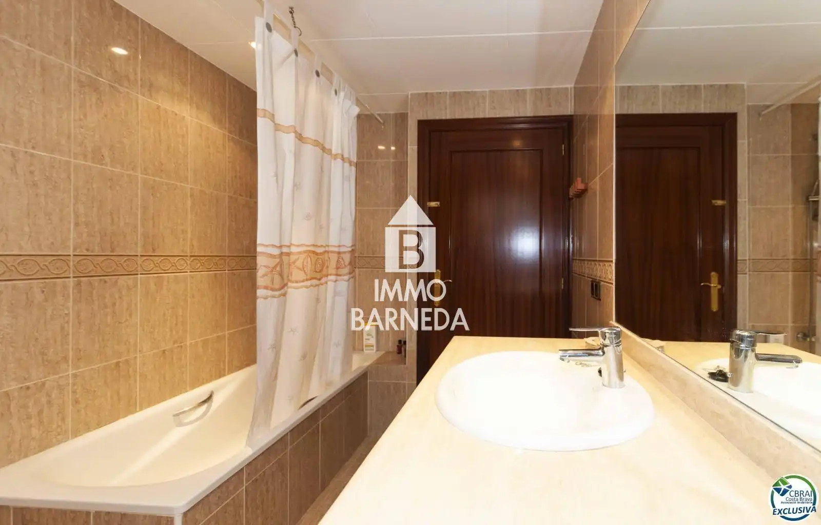 Bathroom of Flat for sale in Roses  with Heating, Terrace and Storage room
