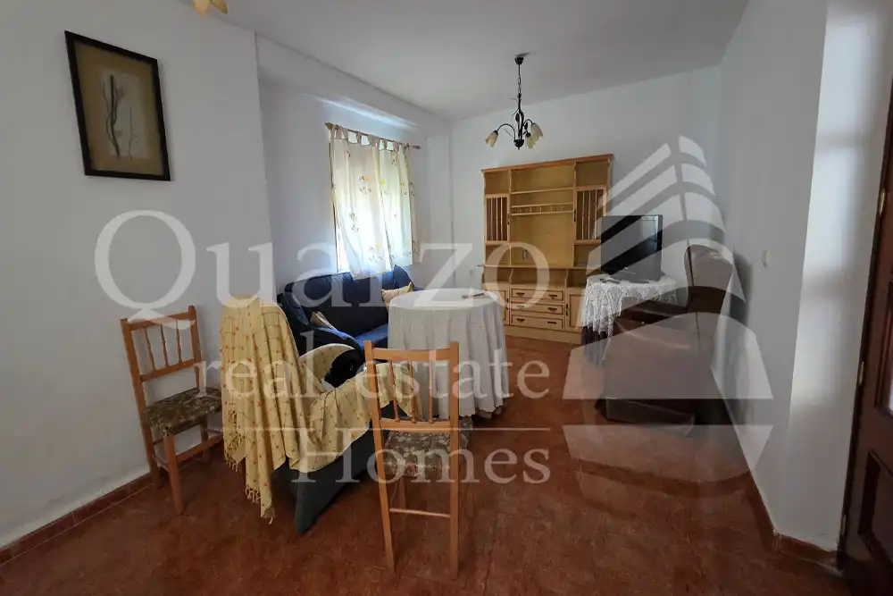 Sala d'estar de Casa adosada en venda en Madrigalejo amb Calefacció i Moblat