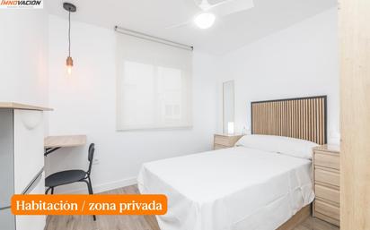 Bedroom of Flat to rent in Elche / Elx