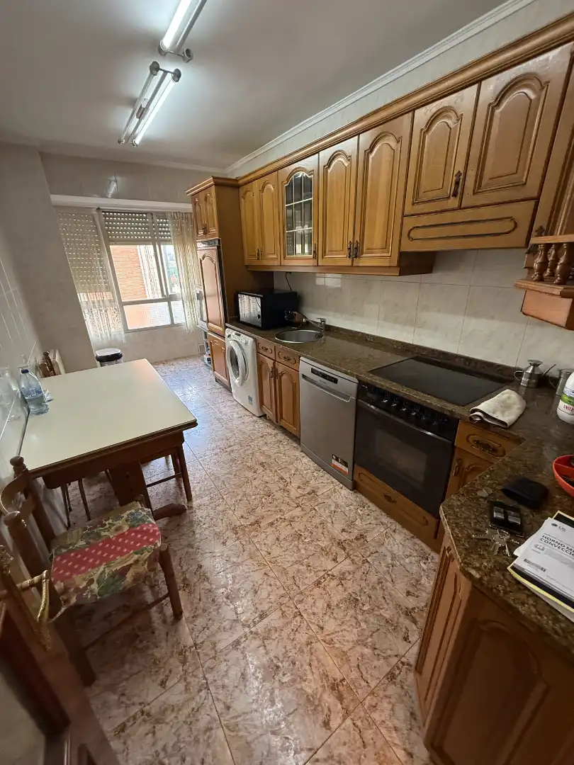 Cocina de Piso en venta en Barakaldo  con Calefacción, Trastero y Amueblado