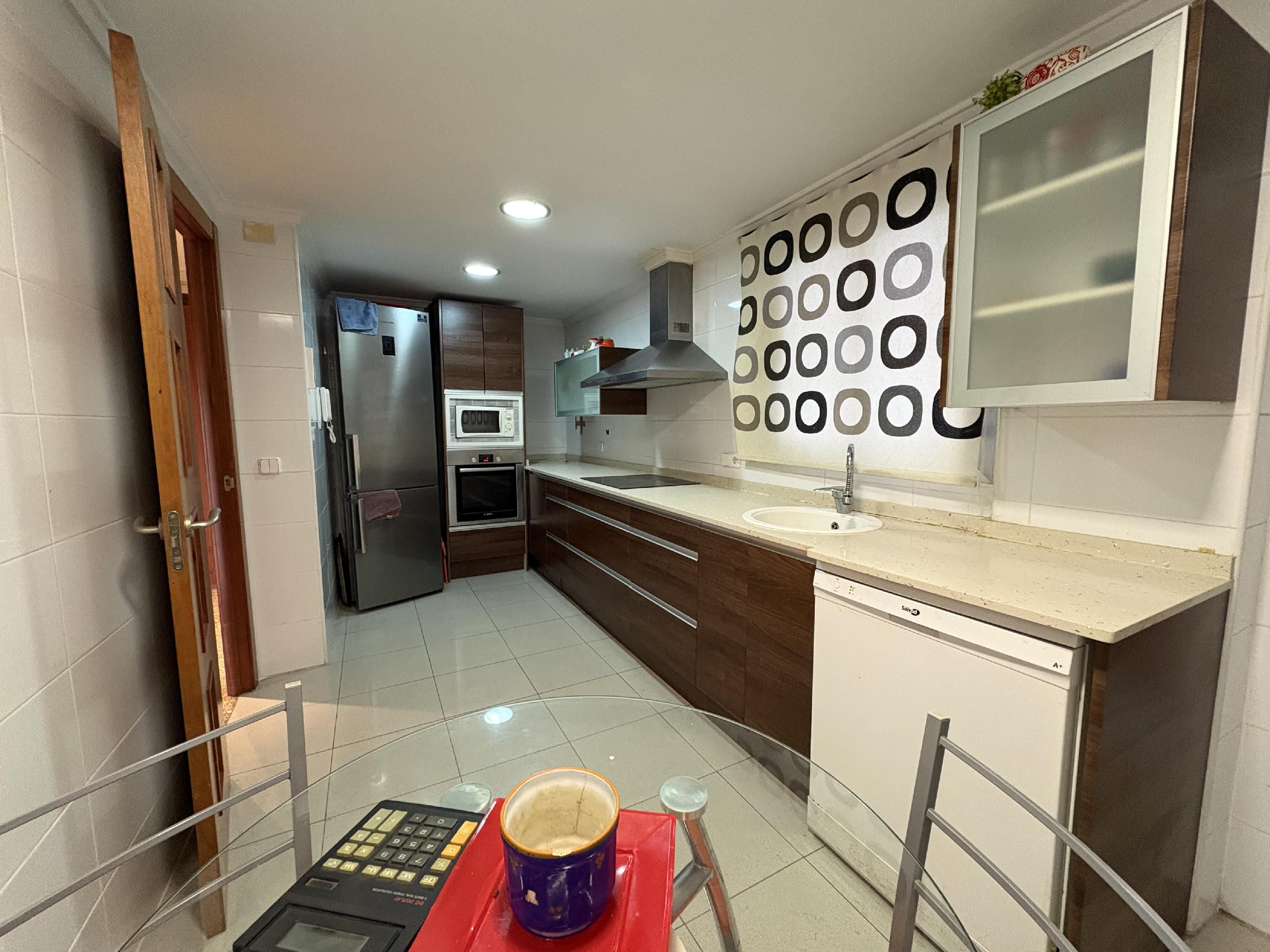 Kitchen of Flat for sale in  Valencia Capital  with Air Conditioner