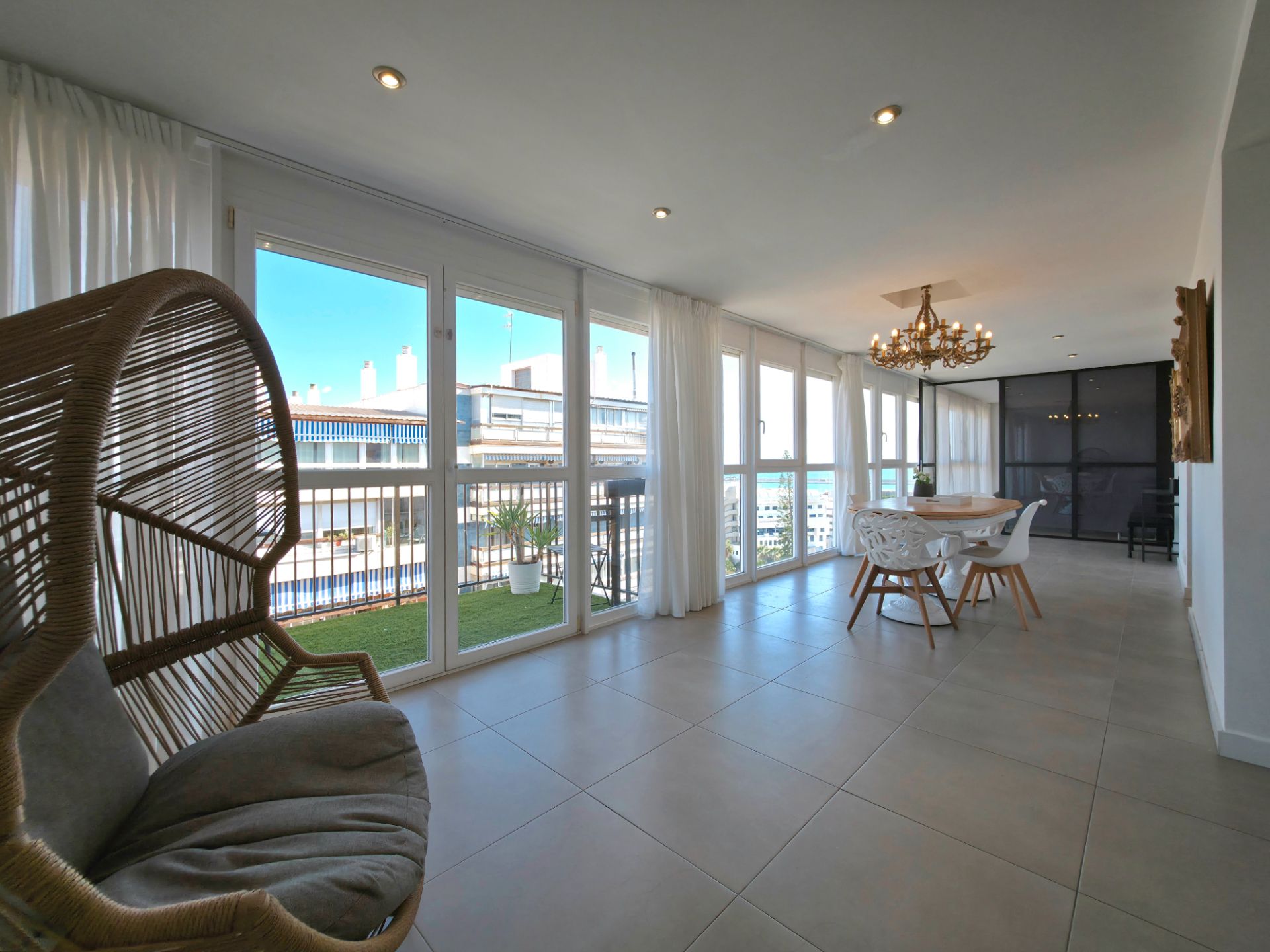 Bedroom of Attic for sale in Alicante / Alacant  with Air Conditioner, Terrace and Oven