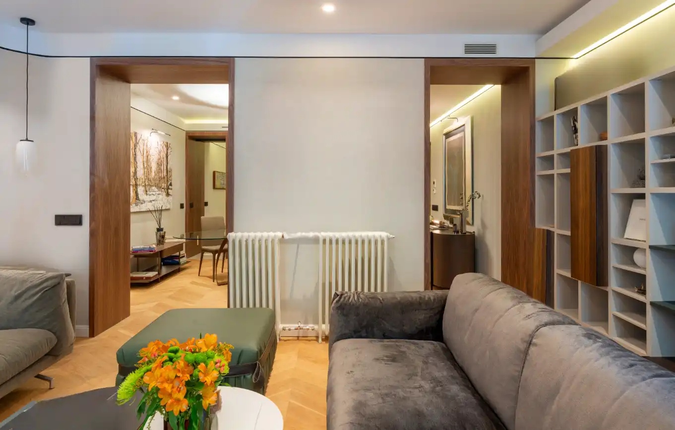 Living room of Flat for sale in Madrid  with Air Conditioner, Heating and Storage room