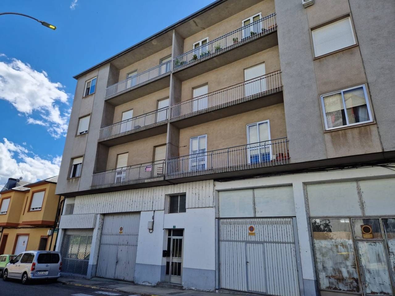 Exterior view of Flat for sale in A Rúa 