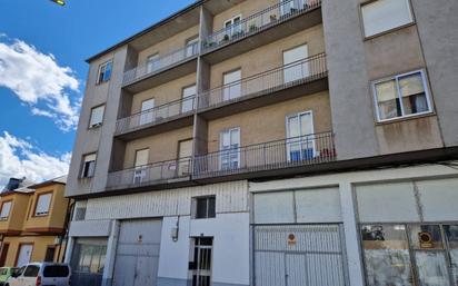 Exterior view of Flat for sale in A Rúa 