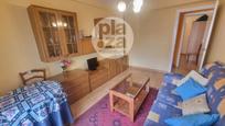 Sala d'estar de Pis en venda en Burgos Capital amb Terrassa