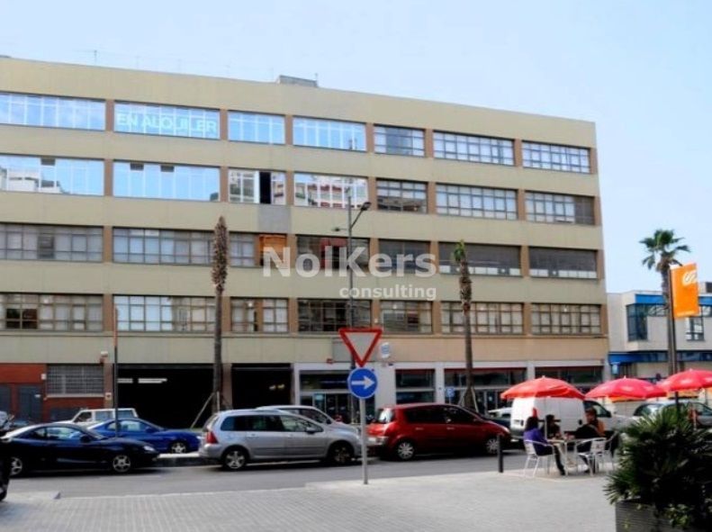 Exterior view of Industrial buildings to rent in L'Hospitalet de Llobregat  with Heating