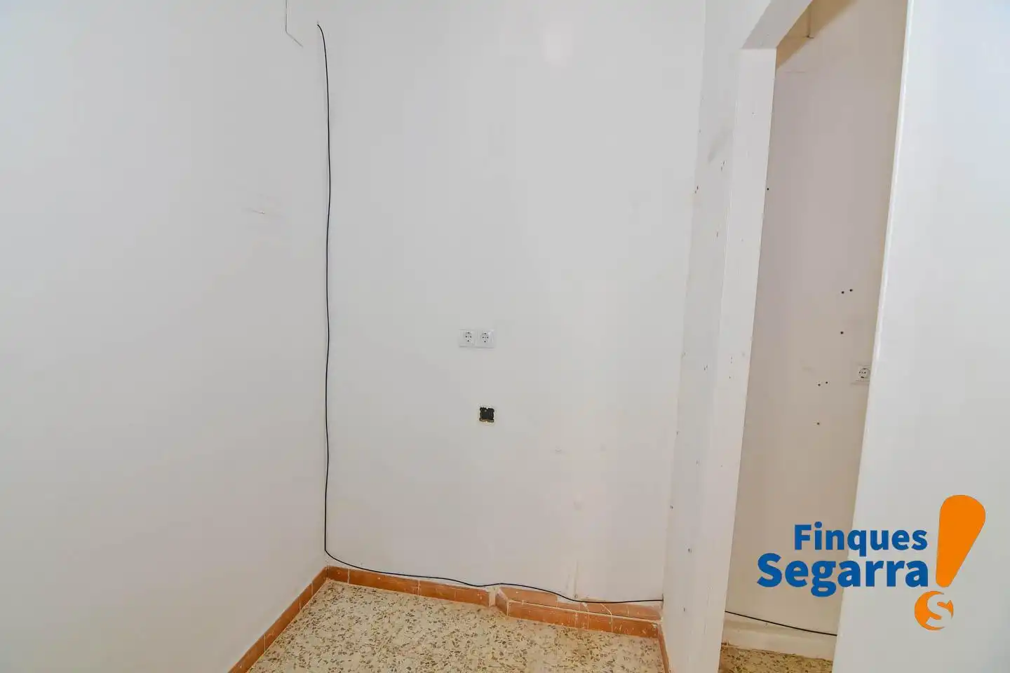 Commercial properties for rent in calle dels Arcs, Coma-ruga platja