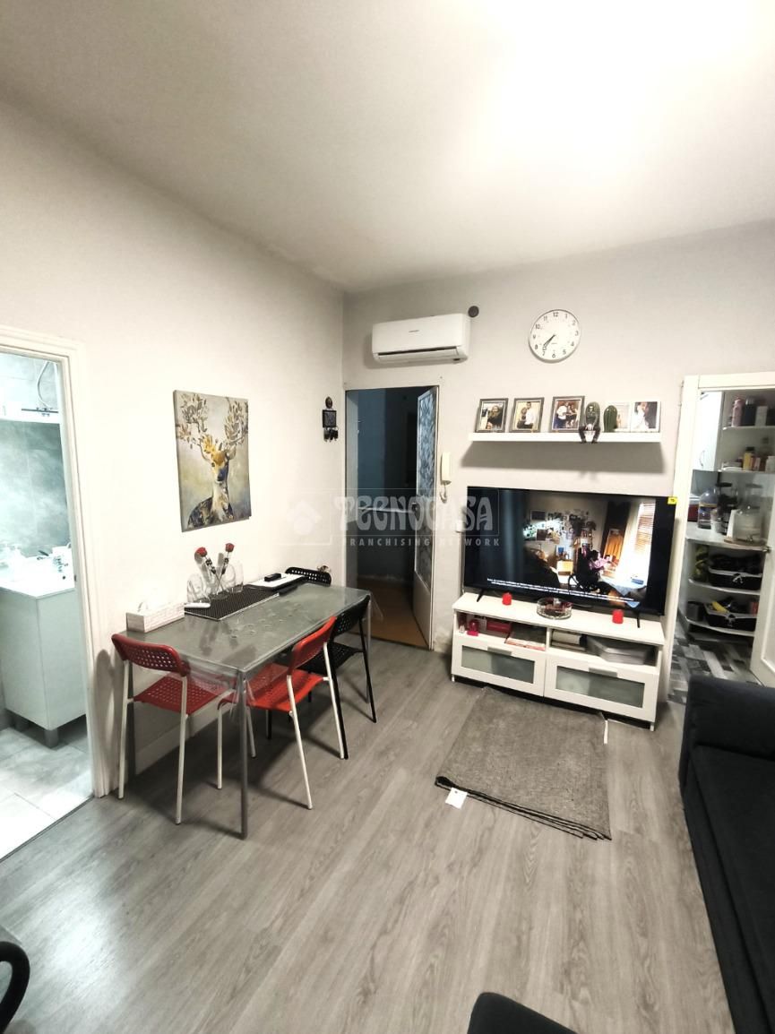 Sala d'estar de Pis en venda en  Madrid Capital