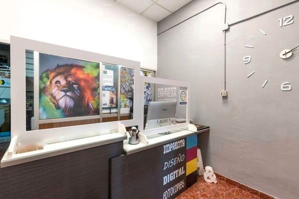 Local en venta en  Granada Capital