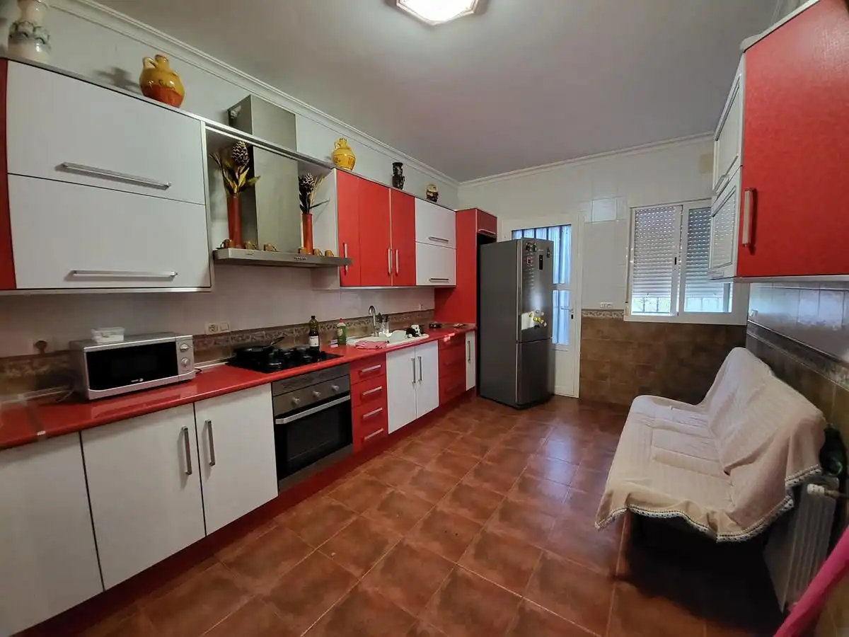 Cocina de Casa o chalet en venta en Sisante con Calefacción, Jardín privado y Terraza