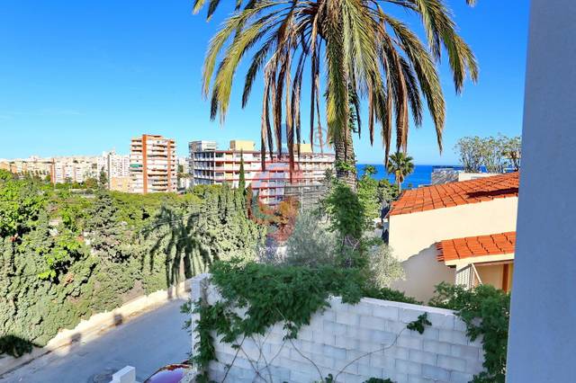 Casa-chalet en Venta en Calle Sierra San Julián, 15 en Albufereta