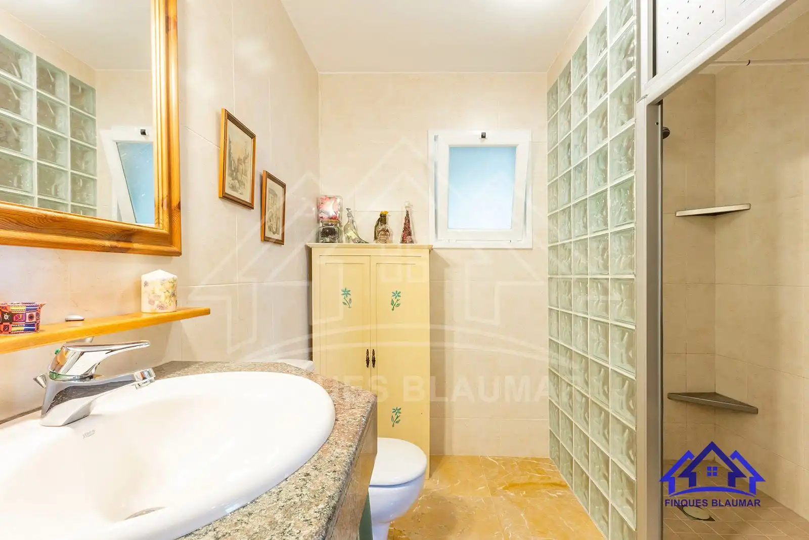 Baño de Casa o chalet en venta en Arenys de Munt con Calefacción, Jardín privado y Trastero