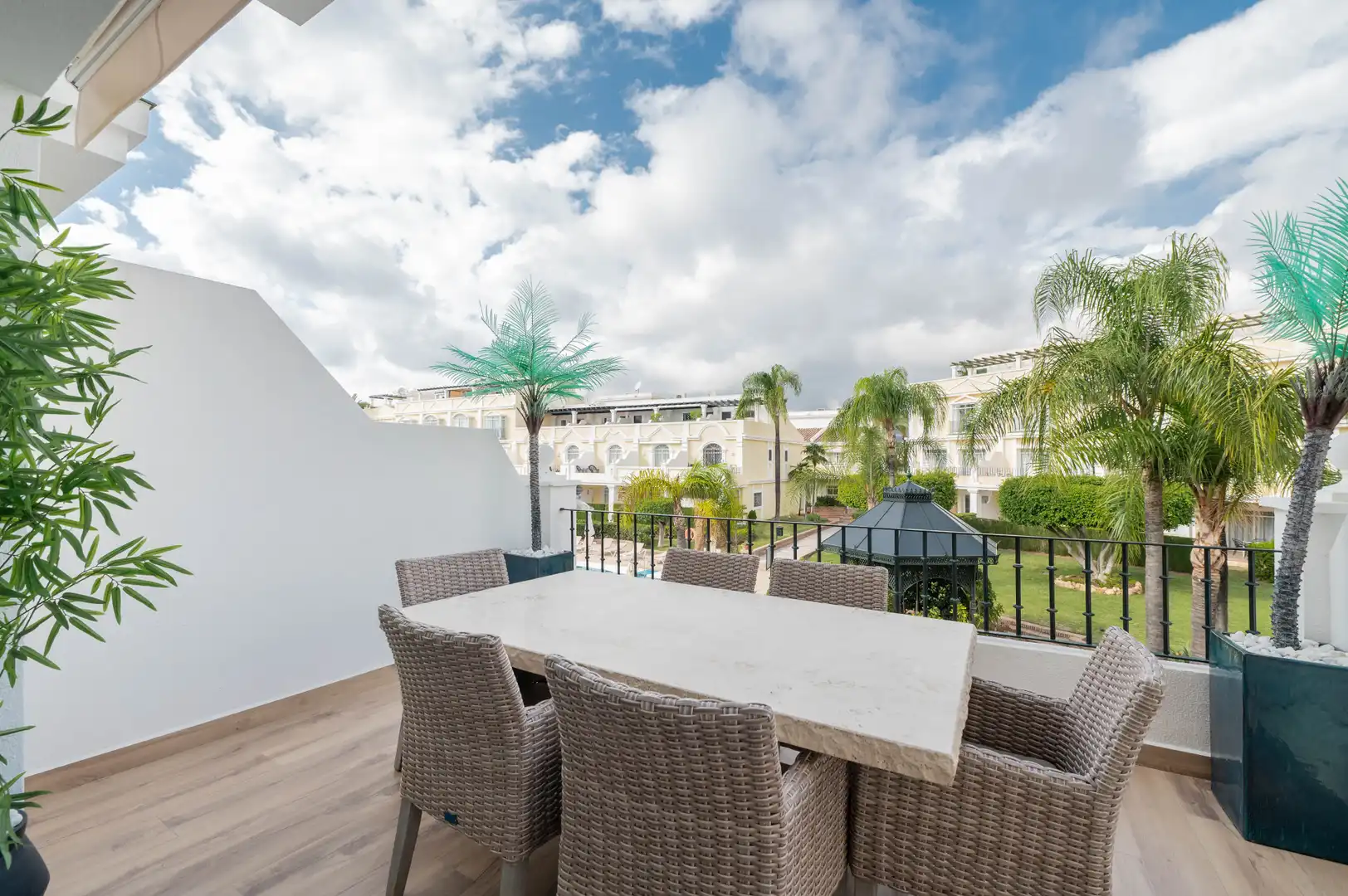 Terrassa de Dúplex en venda en Marbella amb Aire condicionat, Terrassa i Traster