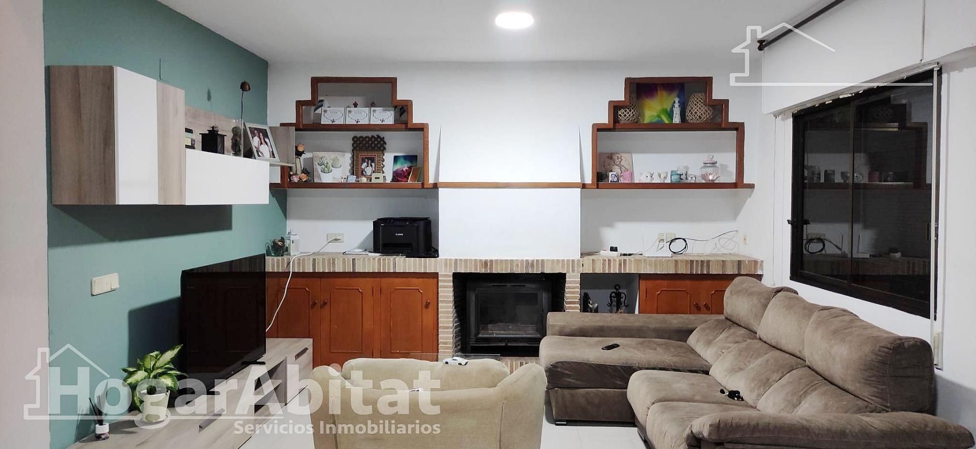 Sala d'estar de Casa o xalet en venda en Almazora / Almassora amb Calefacció, Jardí privat i Terrassa