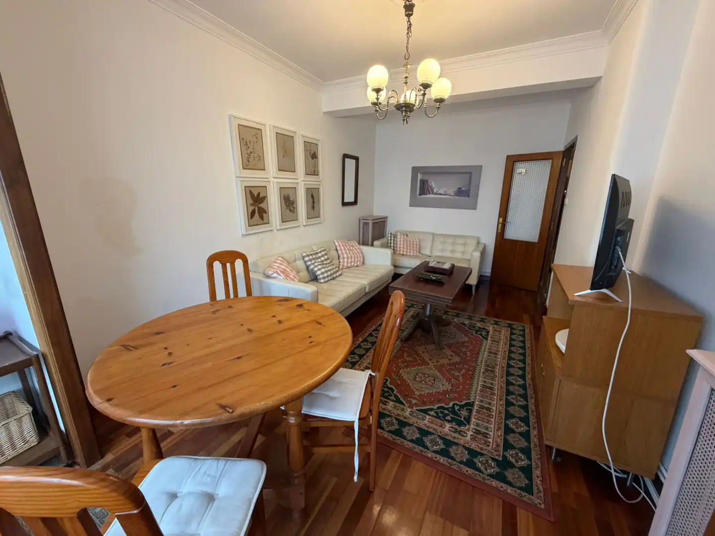 Living room of Flat for rent in Ferrol  with Heating, Furnished and Washing machine
