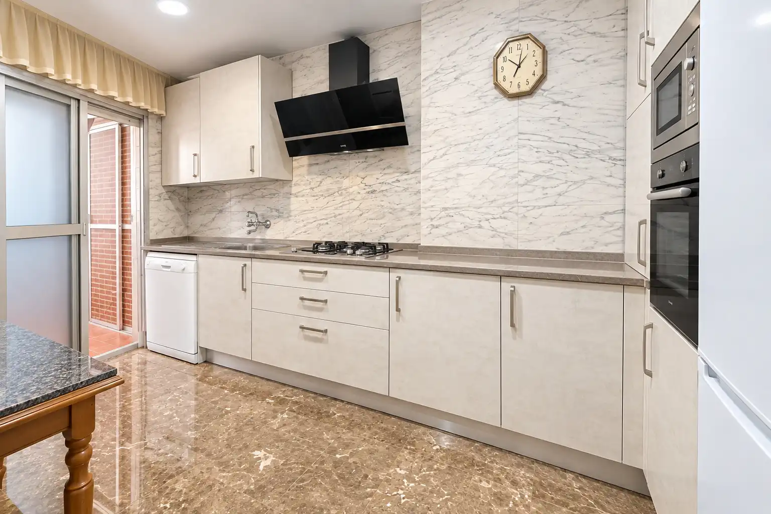 Appartamento con terrazza in vendita a Plaza de Capuchinas 1, imagen 20