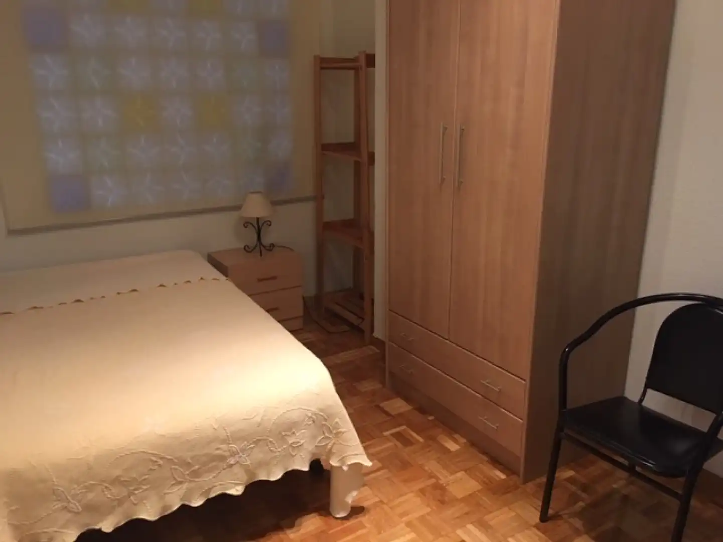 Bedroom of Flat for rent in Salamanca  with Heating, Private garden and Parquet flooring