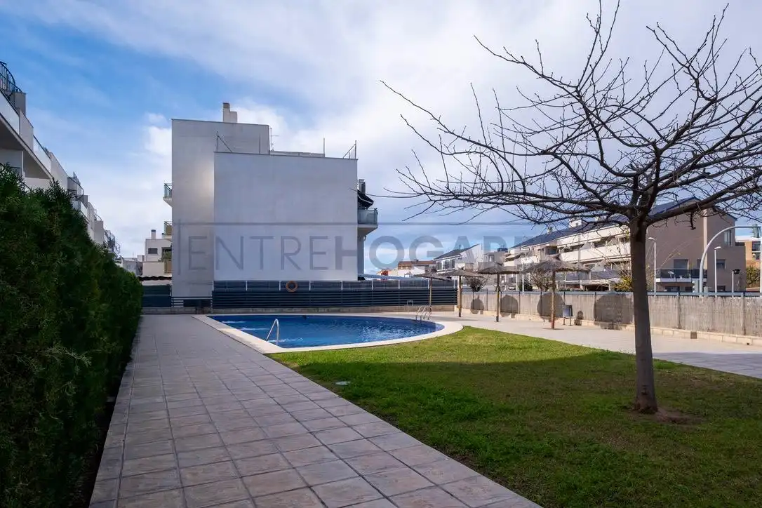 Swimming pool of Apartments for rent in Alfara del Patriarca  with Air Conditioner, Heating and Private garden