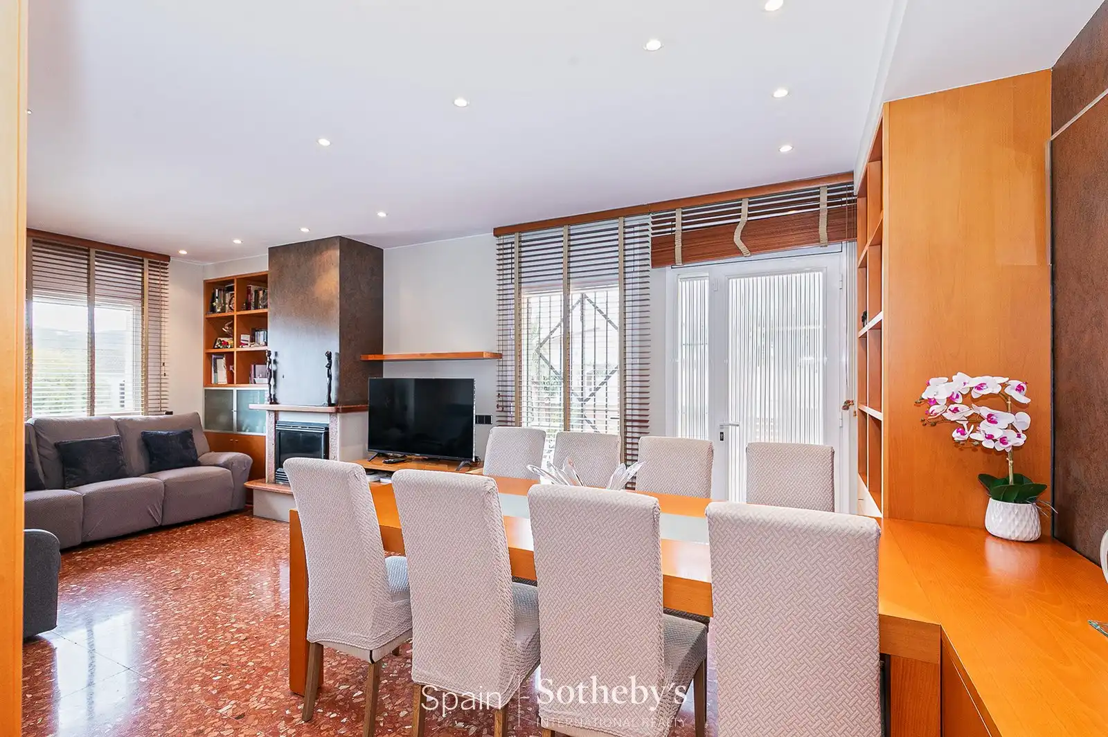 Dining room of Houses for sale in Sant Pere de Ribes  with Air Conditioner, Heating and Private garden