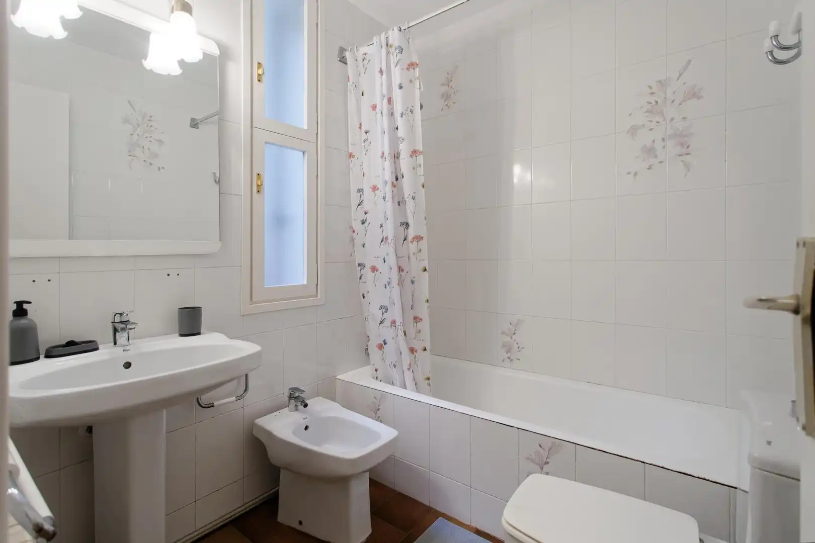 Bathroom of Houses for sale in Blanes