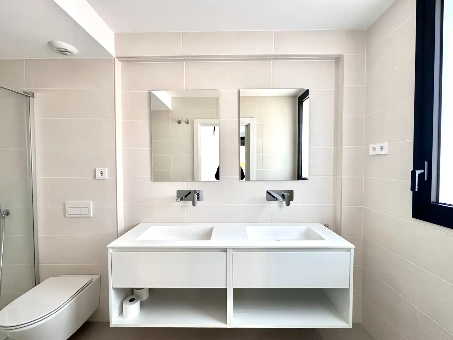 Baño de Piso en venta en Badalona con Aire acondicionado, Calefacción y Parquet