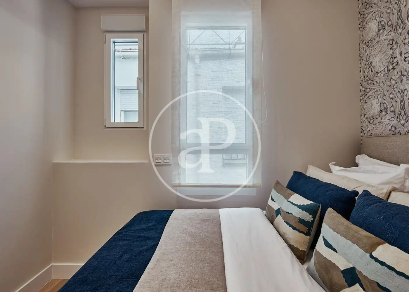 Bedroom of Flat for sale in Madrid  with Air Conditioner, Heating and Furnished