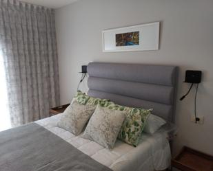 Bedroom of Flat to rent in Santiago de Compostela   with Heating, Furnished and Oven