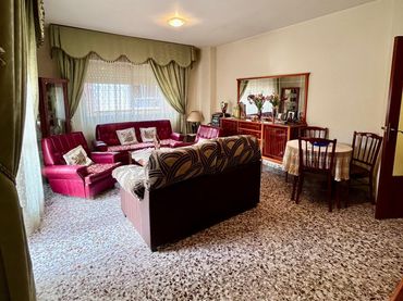 Flat with balcony for sale in Calle San José