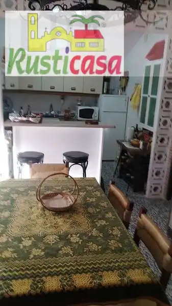 Cuina de Casa o xalet en venda en Baños de la Encina amb Aire condicionat, Calefacció i Terrassa
