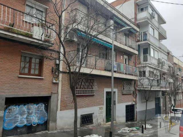Local comercial en Venta en CL PINOS BAJA en Valdeacederas