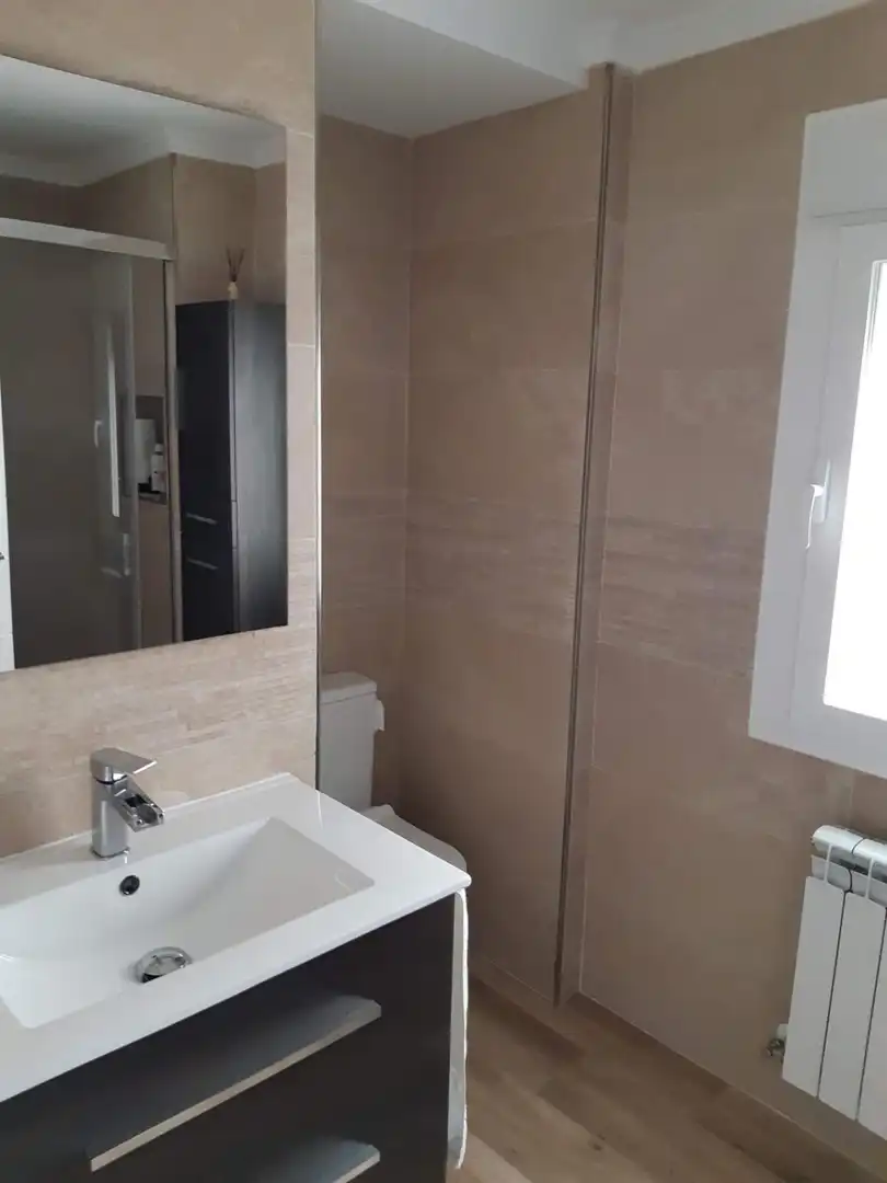 Baño de Piso en venta en Valdepeñas con Aire acondicionado, Calefacción y Terraza