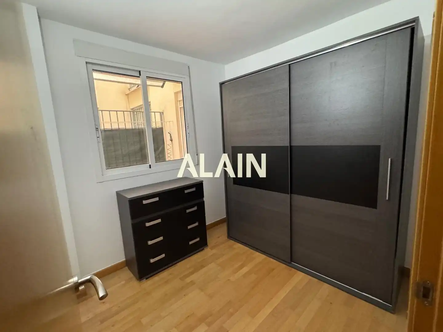 Habitación de Piso en venta en Mislata con Aire acondicionado, Calefacción y Parquet