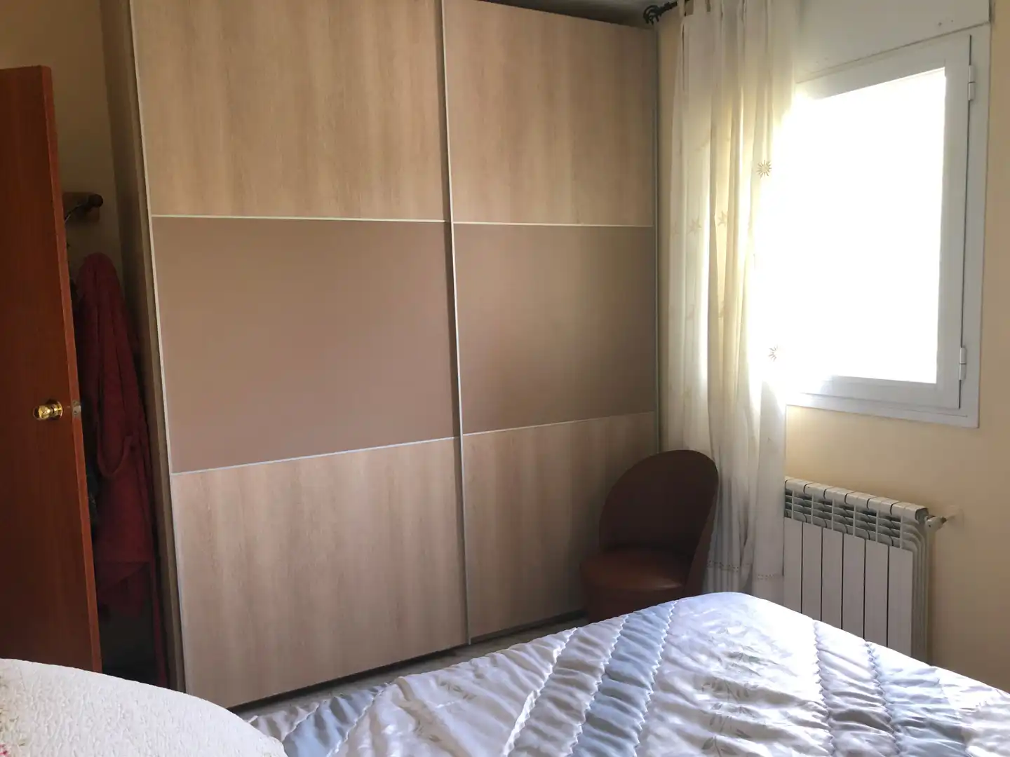 Dormitori de Pis en venda en Figueres amb Aire condicionat, Calefacció i Moblat