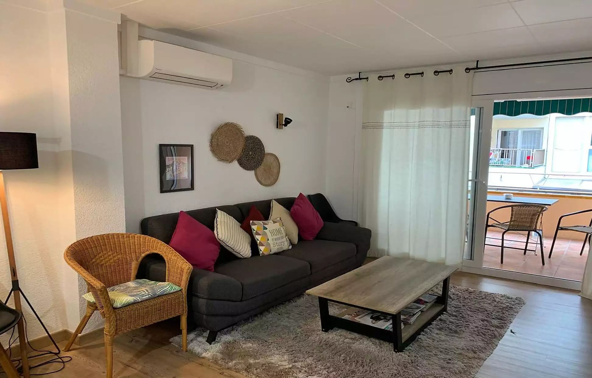 Sala de estar de Piso en venta en Roses con Aire acondicionado, Calefacción y Terraza