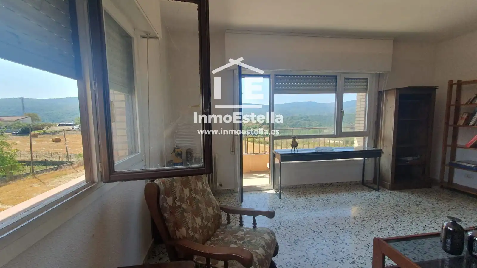 Sala d'estar de Pis en venda en Améscoa Baja amb Calefacció i Terrassa