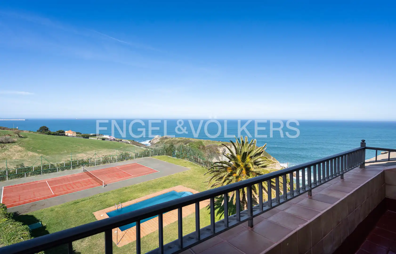 Terraza de Casa o chalet en venta en Gijón  con Calefacción, Trastero y Piscina
