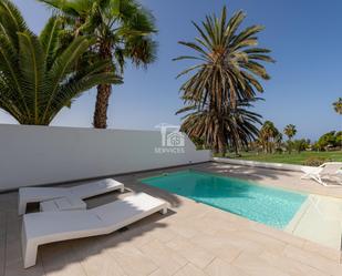 Piscina de Casa o xalet en venda en Adeje amb Aire condicionat, Terrassa i Piscina